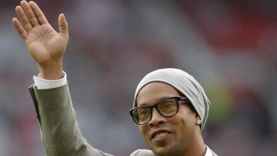 De las canchas a la política, Ronaldinho quiere un cargo público