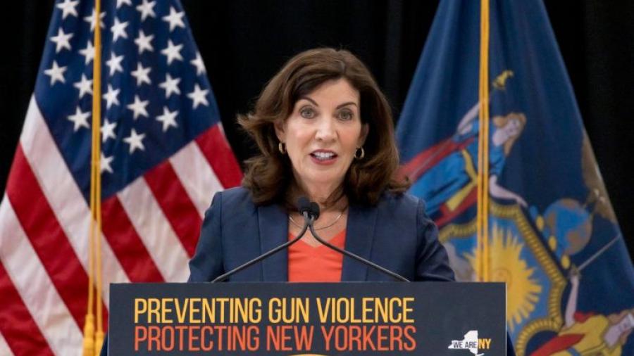 Antes de otorgar una licencia de armas, Nueva York revisará redes sociales 