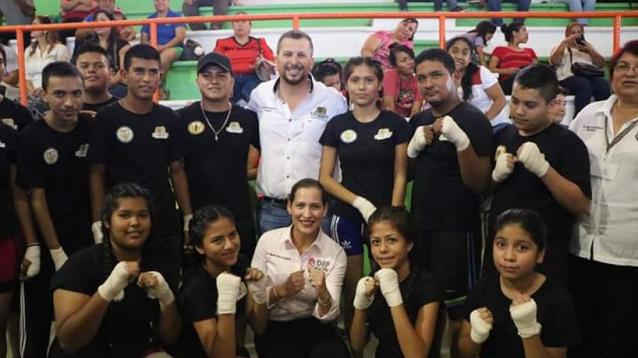 Primer Olimpiada Infantil por celebración del "Día del niño"