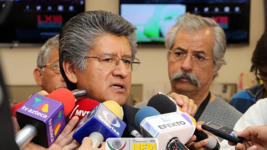 'Absurdo' querer vincular al PRD al 'gasolinazo': Martínez Neri