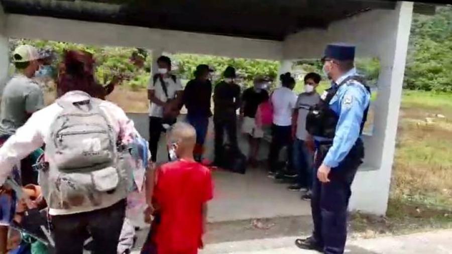 Parte nueva caravana con migrantes hondureños a Estados Unidos