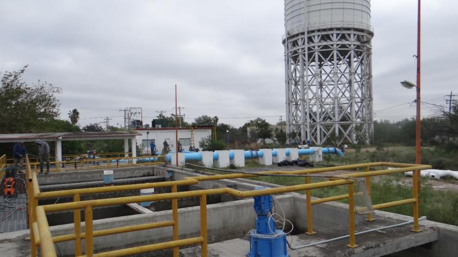 Asegura COMAPA abasto de agua en colonias