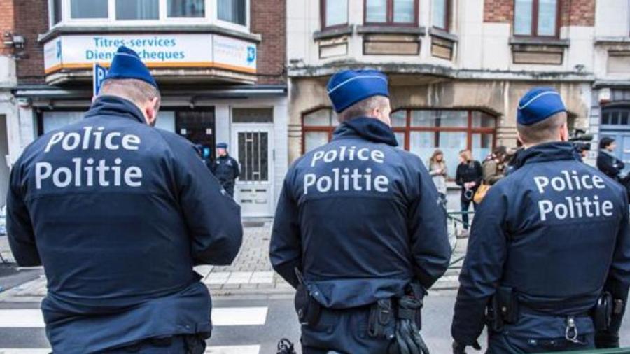 Por vehículo sospechoso, evacúan Palacio de Justicia de Bruselas 