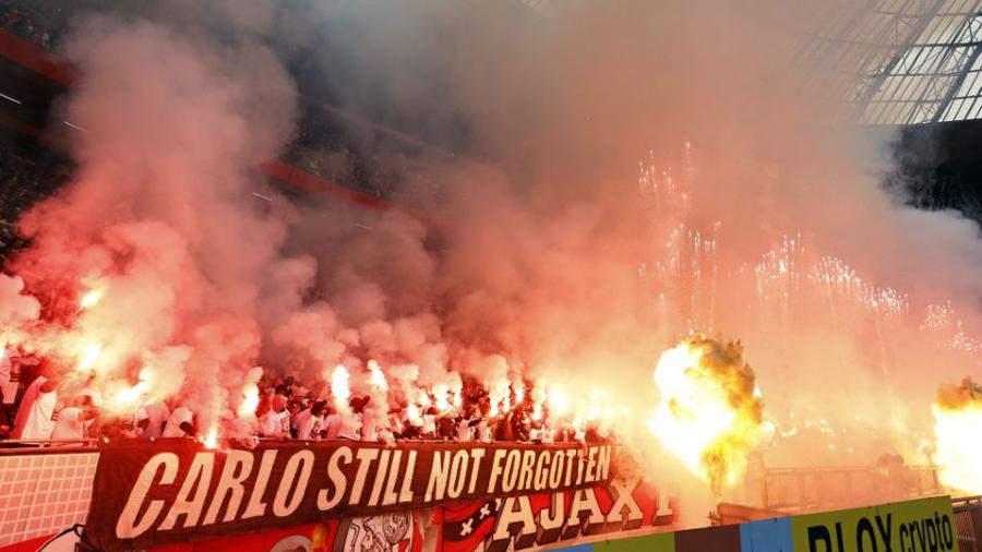 Provocan incendio en el Estadio Amsterdam previo al Ajax-Feyenoord