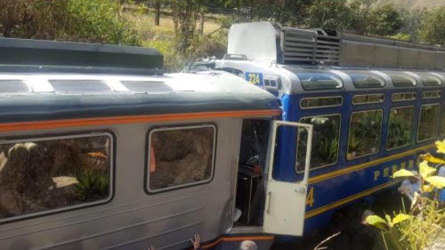 Choque de trenes en ruta a Machu Picchu deja 10 heridos