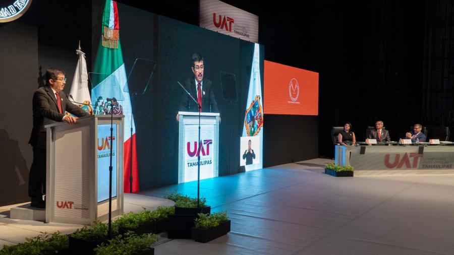 Formará la UAT a estudiantes desde una visión humanista y de responsabilidad social