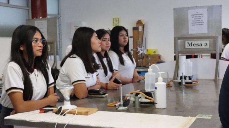 Promueve Universidad Politécnica de la Región Ribereña su oferta educativa con estudiantes de bachillerato