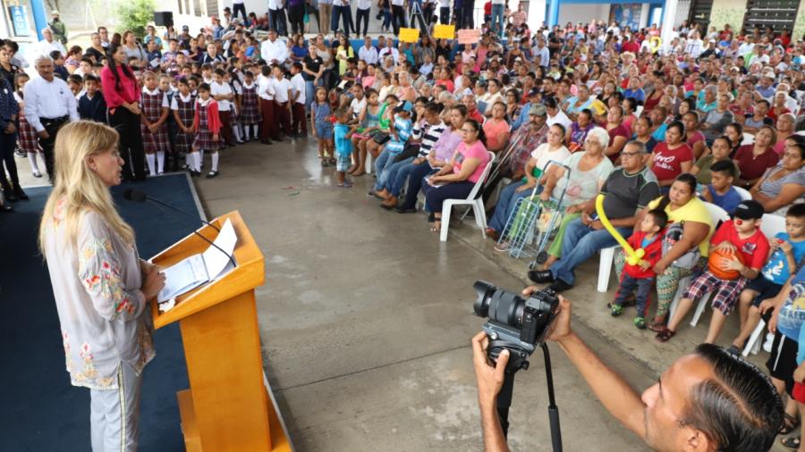 Otorga Gobierno de Reynosa apoyos y servicios en colonia Villas del Roble