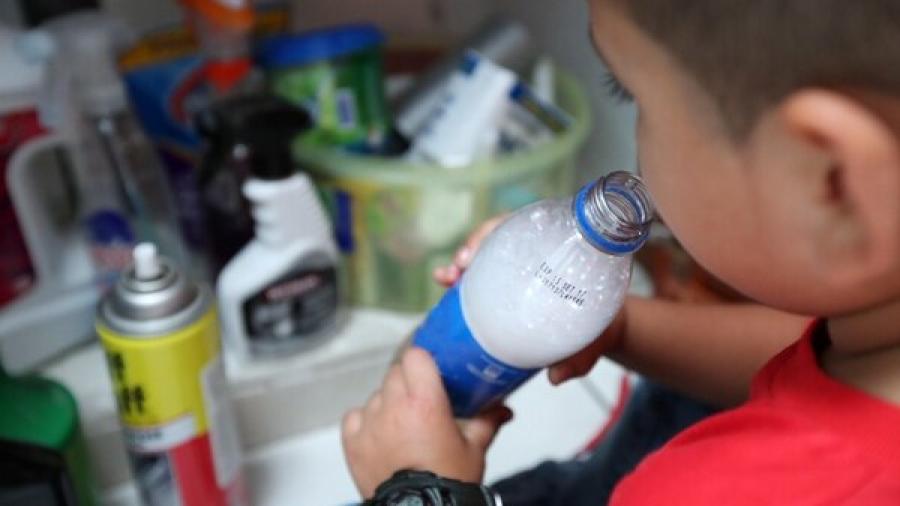 En Texas aumentan llamadas de envenenamientos por productos de limpieza del hogar 