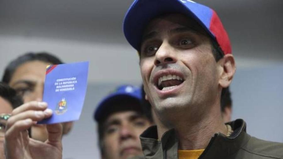 Capriles convoca a referéndum sobre su inhabilitación