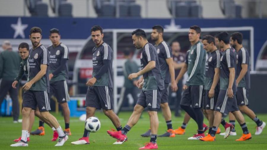 Selección de México desciende un lugar en ranking de FIFA