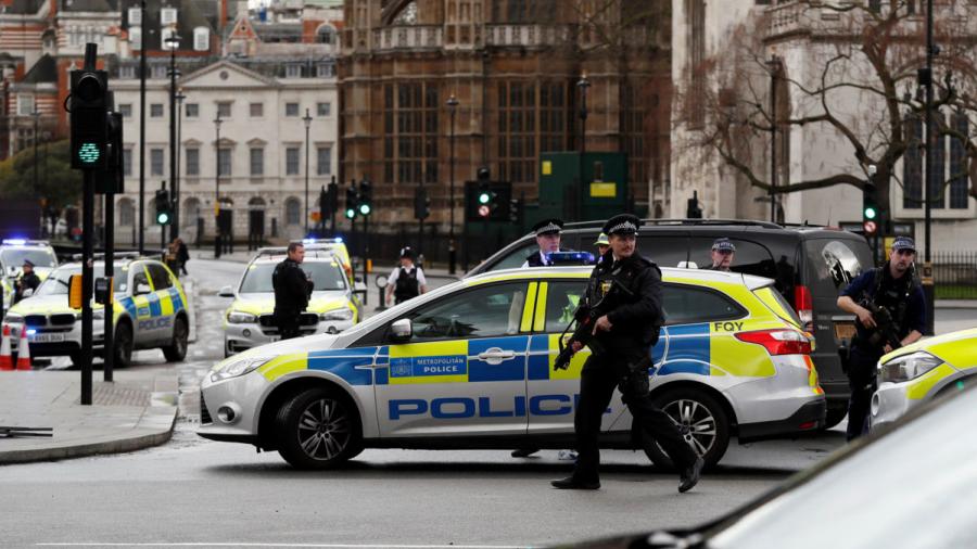 Detienen a Abu Izzadeen, supuesto autor del ataque en Londres: prensa