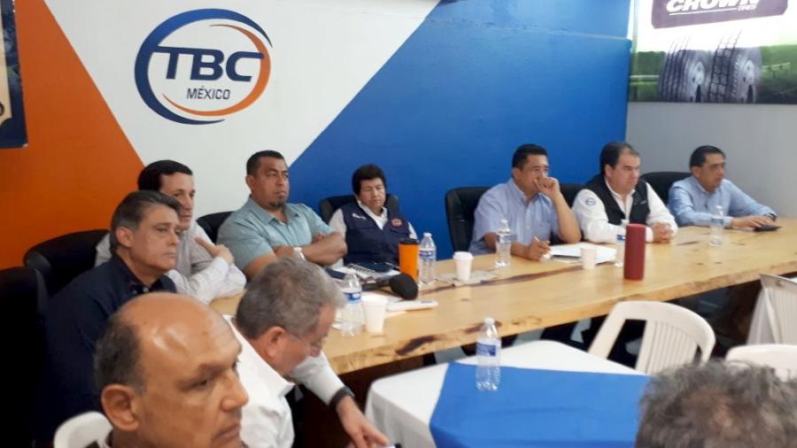 Redoblan esfuerzos en construcci&oacute;n del paso inferior