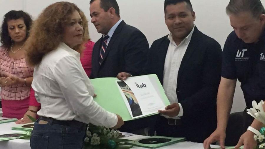 Se gradúan 58 emprendedores del Punto México Conectado