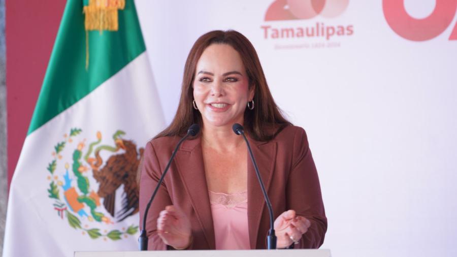 Liberan tráfico de autopista Monterrey-Nuevo Laredo;cumple alcaldesa Carmen Lilia Canturosas con transportistas