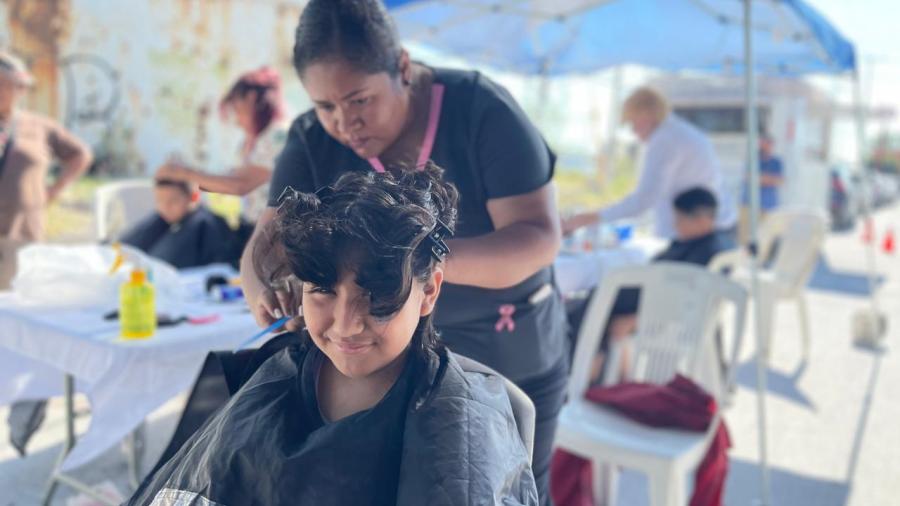 Ofrecen cortes de cabello gratis por regreso a clases