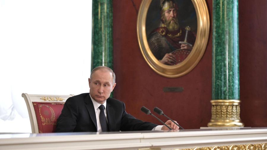 Putin califica de "agresión" el ataque de EU contra base aérea siria
