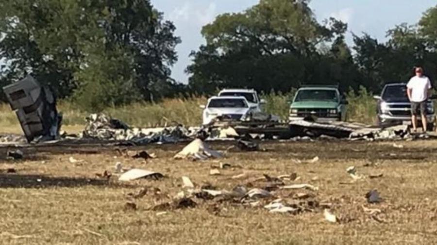 Dos muertos tras estrellarse avioneta al norte de Texas