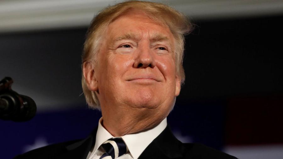 Trump arremete contras CNN y NBC por su cobertura mediática