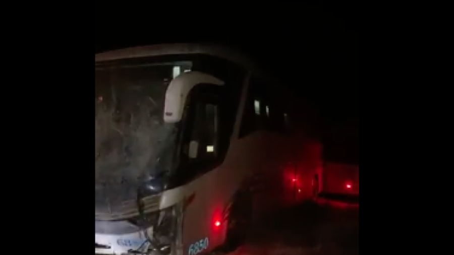 Al menos 8 lesionados tras accidente de autobús de pasajeros en Nuevo León