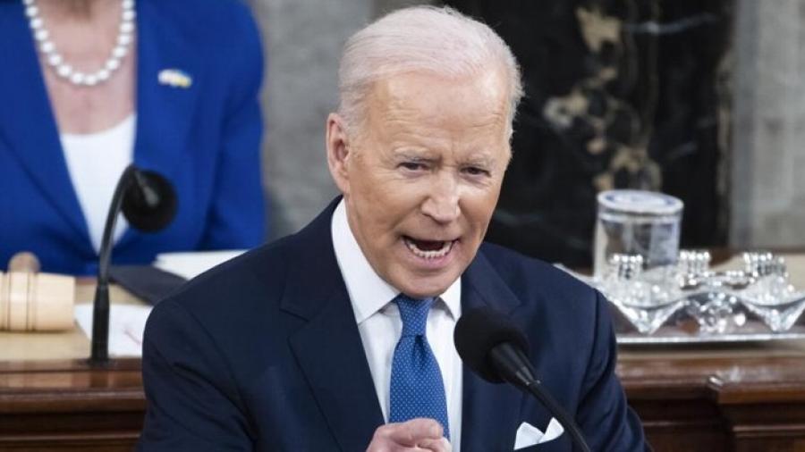 Joe Biden veta a aeronaves rusas del espacio aéreo de EU
