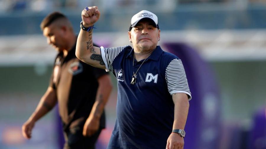 Maradona hospitalizado en Argentina