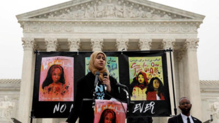 Piden manifestantes suspender veto migratorio de Trump