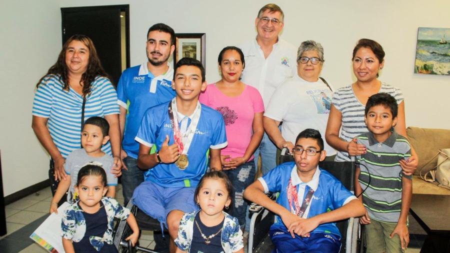 Reconoce DIF Reynosa esfuerzo de medallistas