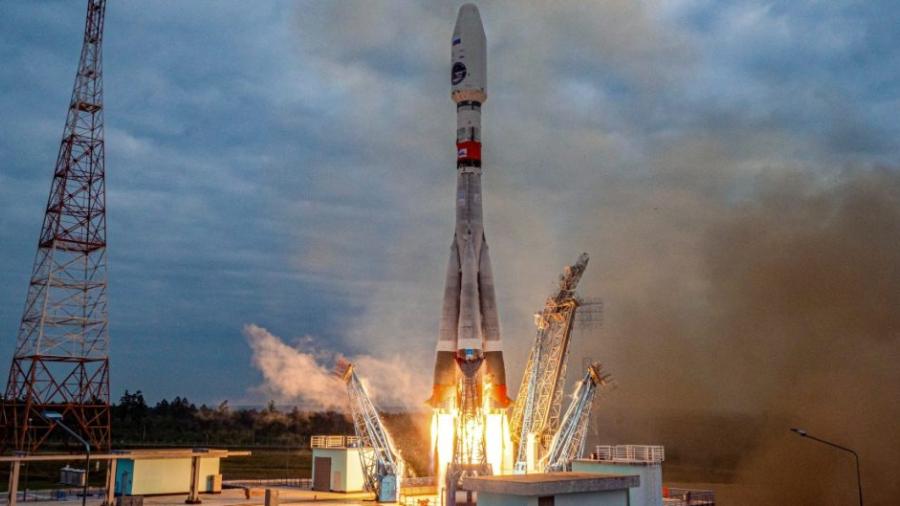 Nave espacial rusa se estrella contra la superficie de la Luna