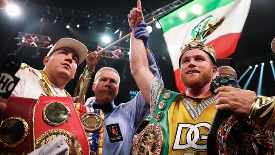 "Canelo" Álvarez hace historia tras vencer a Caleb Plant por KO