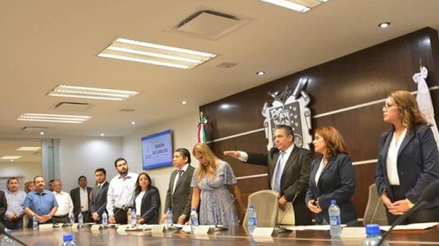 Renuncia Benjamín Guerrero a Sria. del Ayto de Reynosa, lo sustituye Roberto Carlos Rodríguez