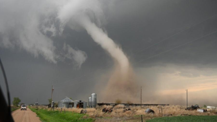 Tornados amenazan al este de Estados Unidos