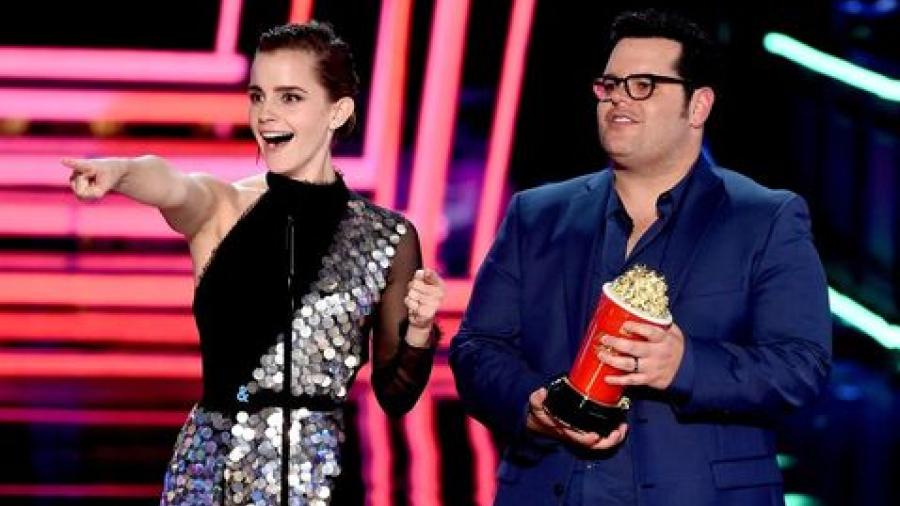 La Bella y la Bestia junto con Stranger things ganadores de la noche de los Mtv Awards