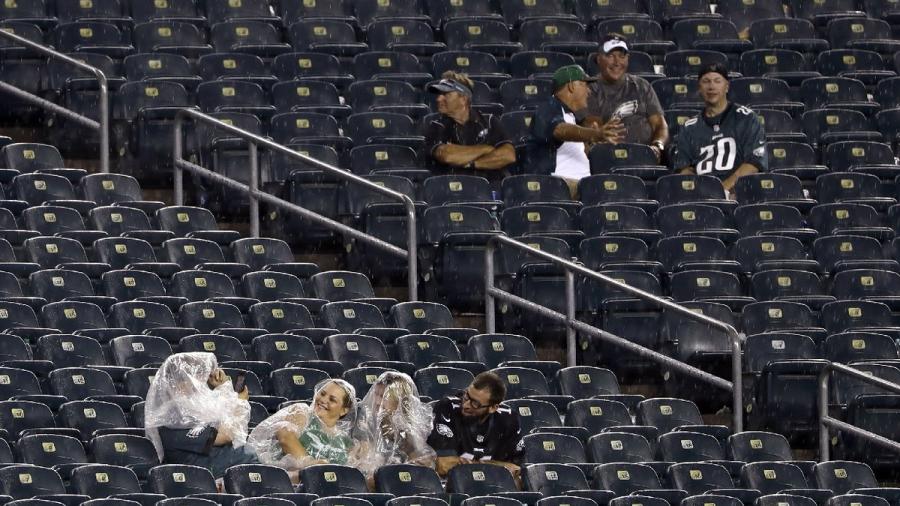 Se demora el Kick Off en el arranque de la NFL