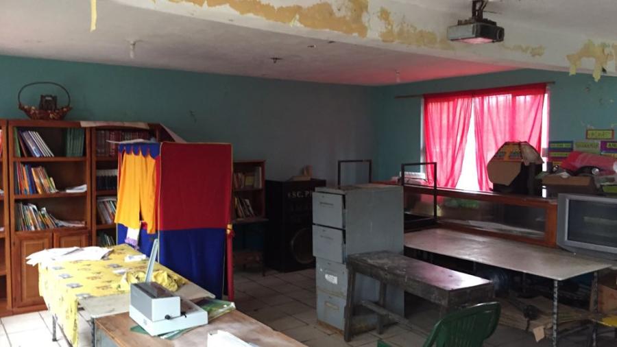 Ni&ntilde;os contin&uacute;an a la intemperie en primaria "Amado Nervo"