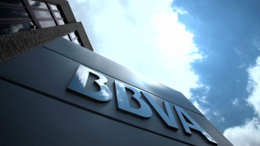 BBVA anuncia millonaria inversión en México y afirma que no le preocupa Trump