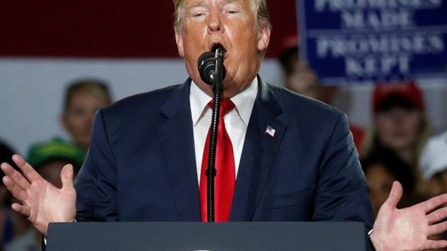 Piden a Trump deje de tuitear sobre investigación a su hijo