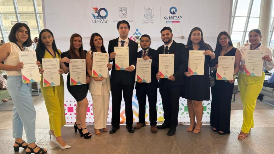 17 médicos egresados de la UAT reciben el Premio CENEVAL de Excelencia