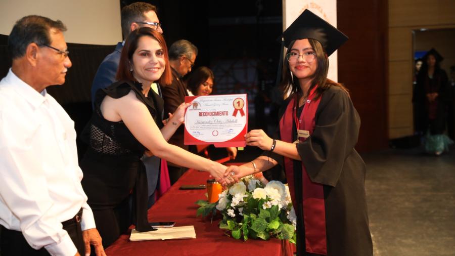 Celebran graduación de la generación 2022–2025 de la preparatoria municipal “Manuel Gómez Morín”