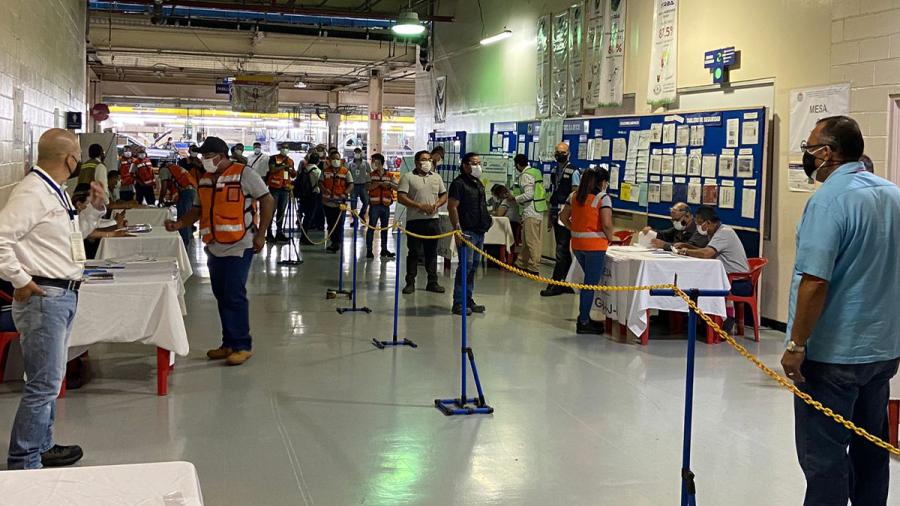 Tras votación, trabajadores de GM Silao no perderán derechos y podrán formar nuevo sindicato