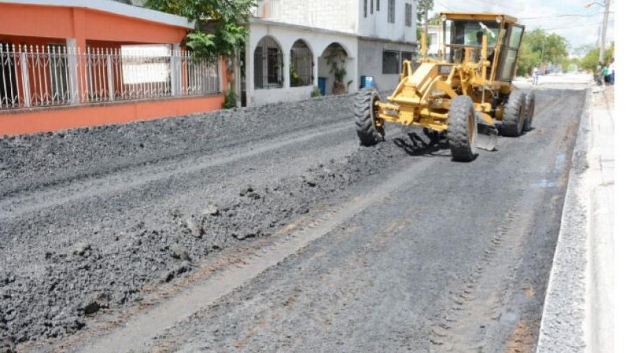 Contempla Maki 104 obras de pavimentación