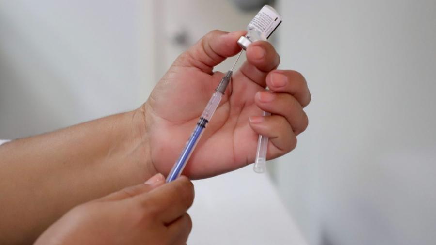 Invitan a participar en ensayo de vacuna anticovid "Patria"