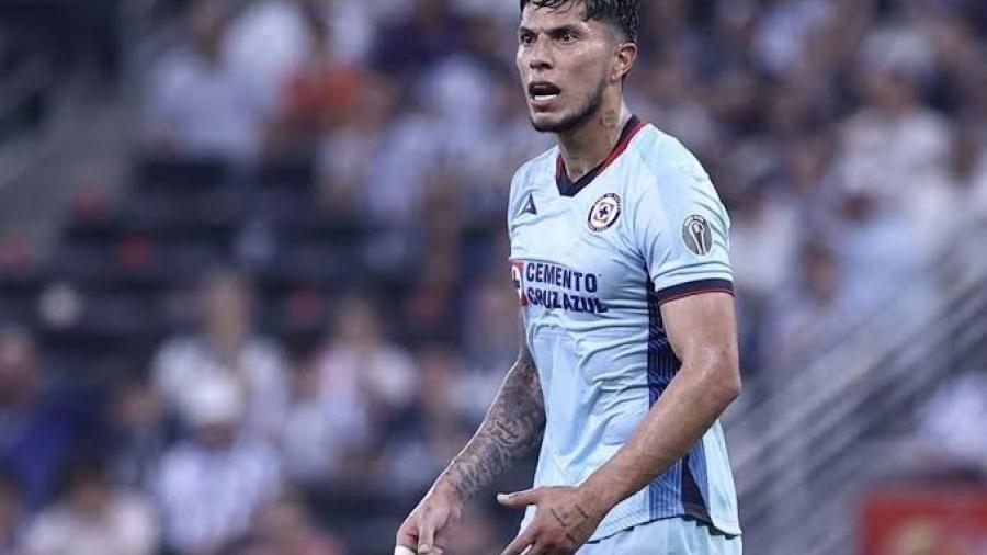 Madre de Carlos Salcedo del Cruz Azul lo acusa participe del asesinato de su hermana