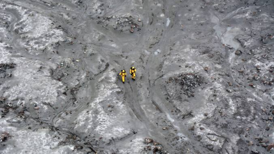 Elevan a 18 la cifra de muertos por erupción volcánica en Nueva Zelanda
