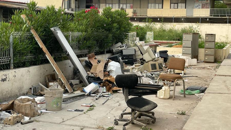 Tres planteles afectados por inundación siguen sin clases; otros regresan con carencias