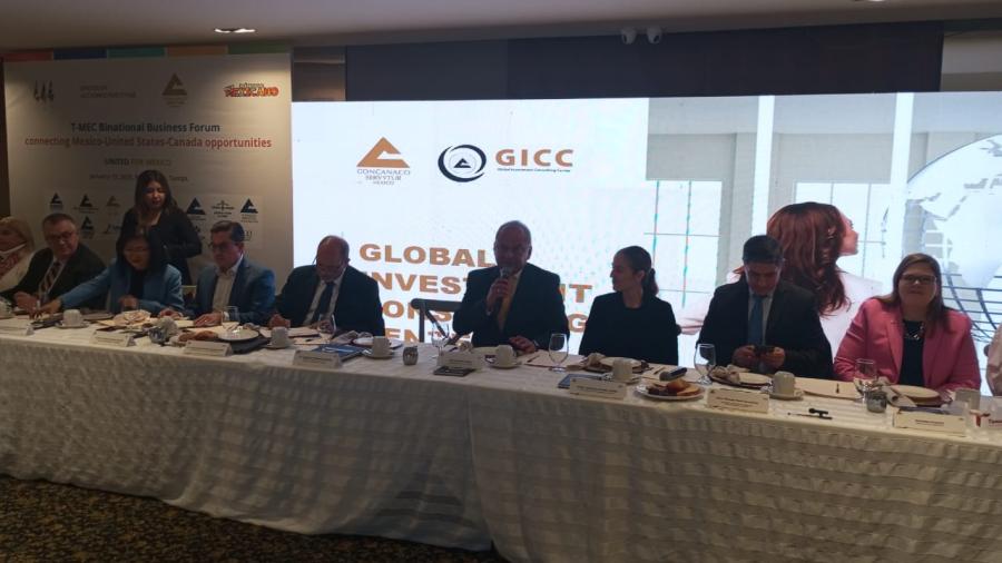 Autoridades y líderes empresariales se reúnen en foro para analizar negocios del T-MEC