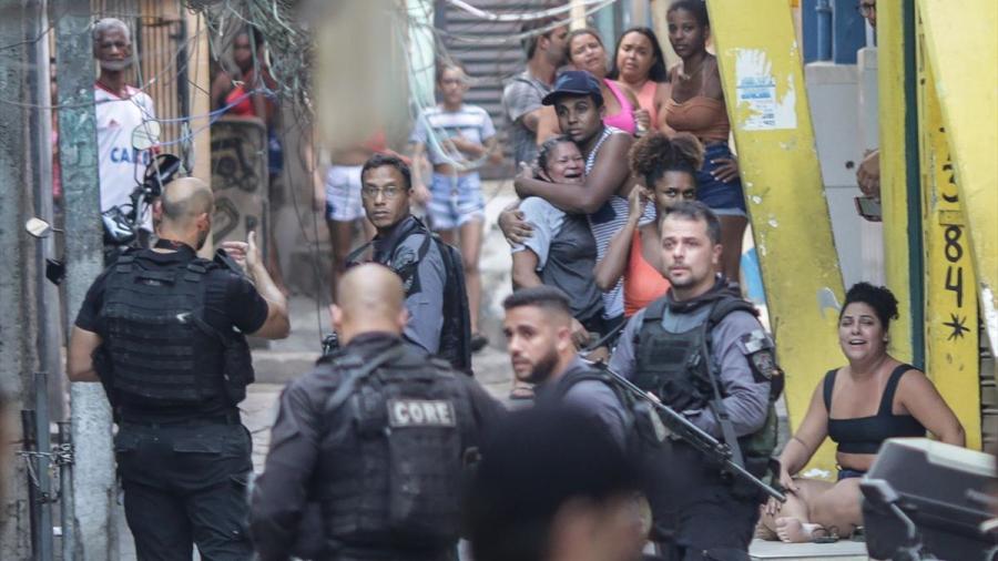 Reportan 11 muertos en operativo policial en favela de Río de Janeiro 