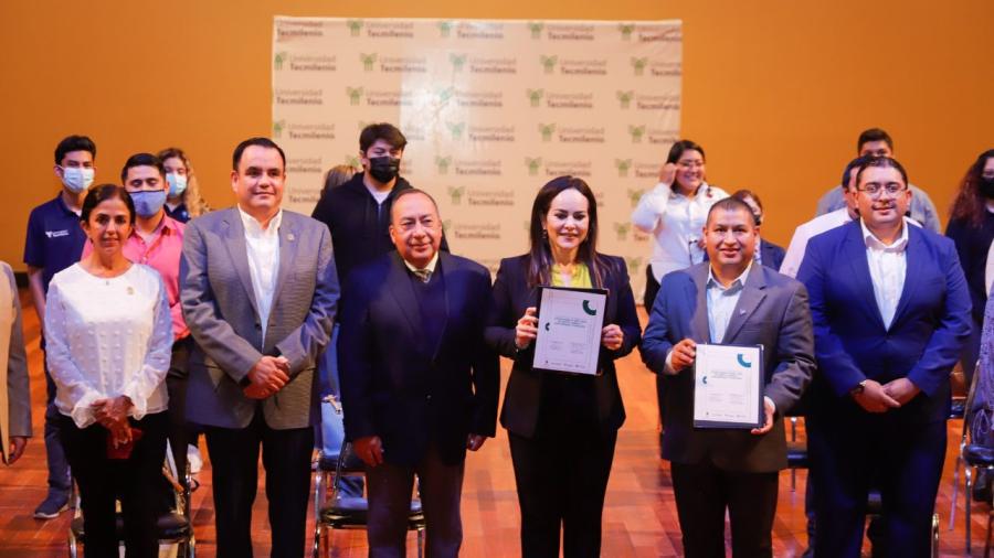  Municipio firma convenio para  fortalecer la formación de docentes con visión de futuro