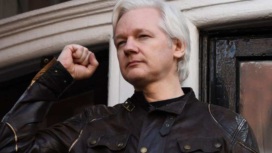 Julian Assange demanda a Ecuador por violación de derechos