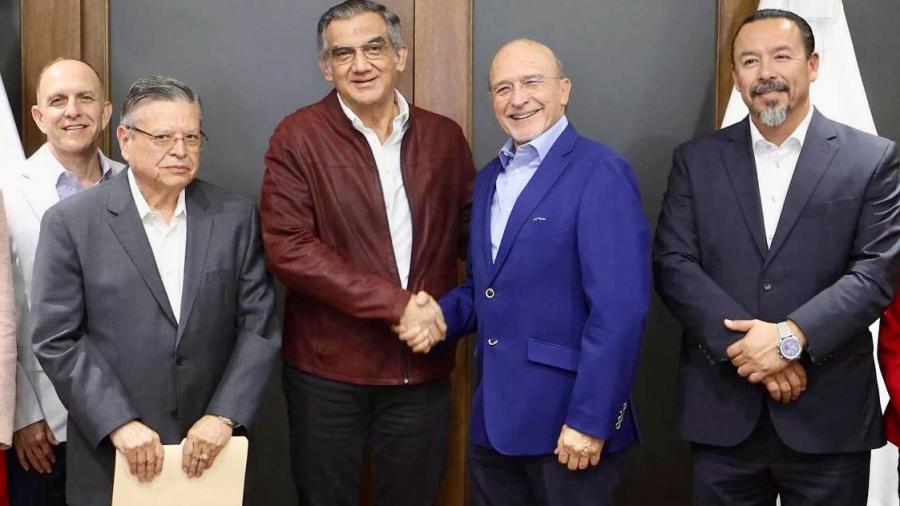 Américo e industriales suman voluntades para aprovechar el Nearshoring